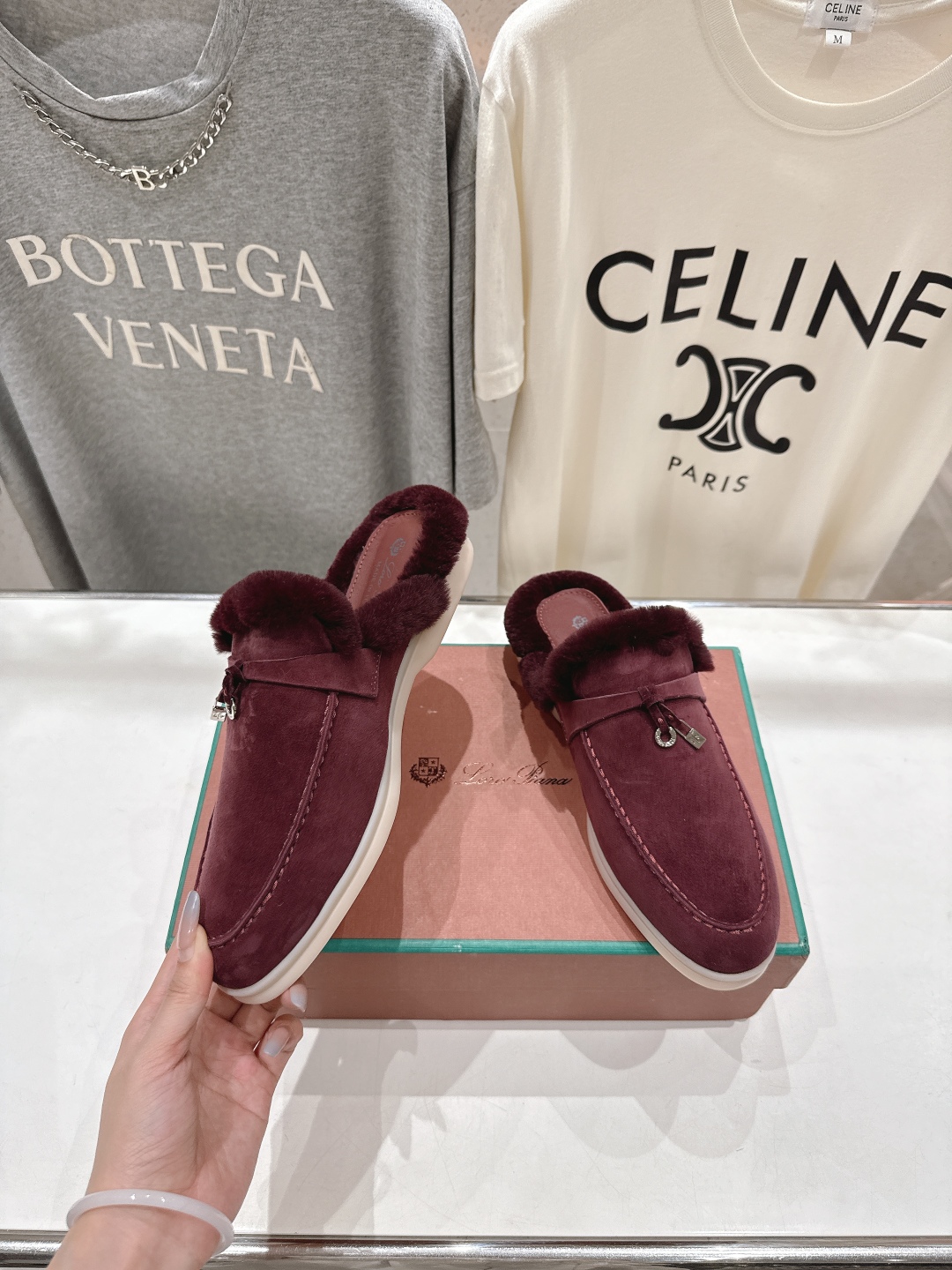 顶级出厂 升级版兔毛  男码+10
  Loro Piana* LP万年经典款乐福鞋 简约时尚 脚感超级