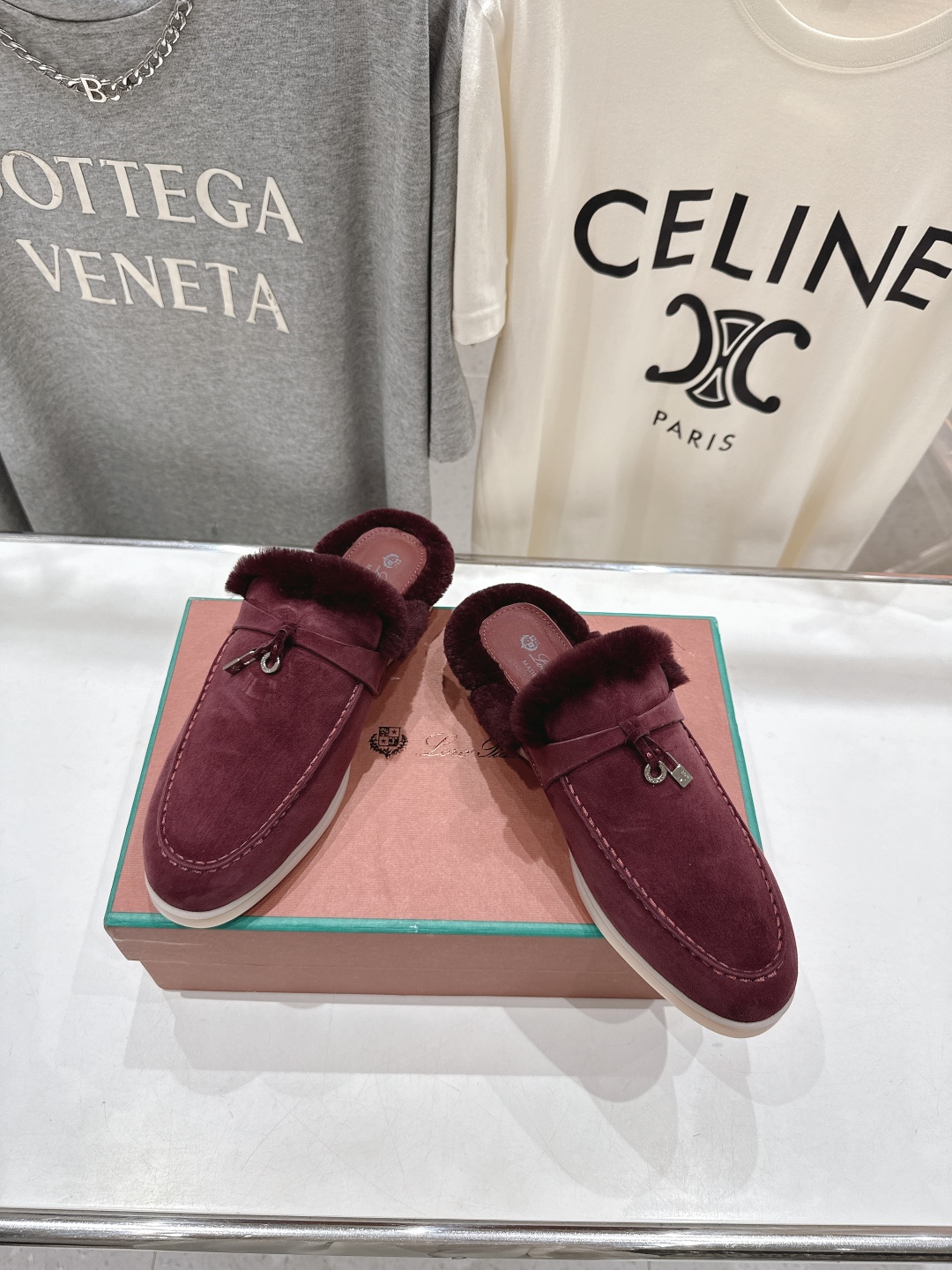顶级出厂 升级版兔毛  男码+10
  Loro Piana* LP万年经典款乐福鞋 简约时尚 脚感超级
