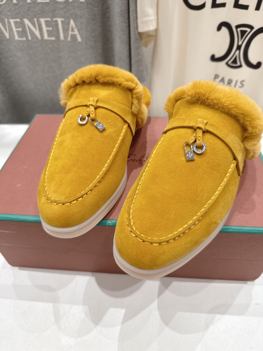顶级出厂 升级版兔毛  男码+10
  Loro Piana* LP万年经典款乐福鞋 简约时尚 脚感超级
