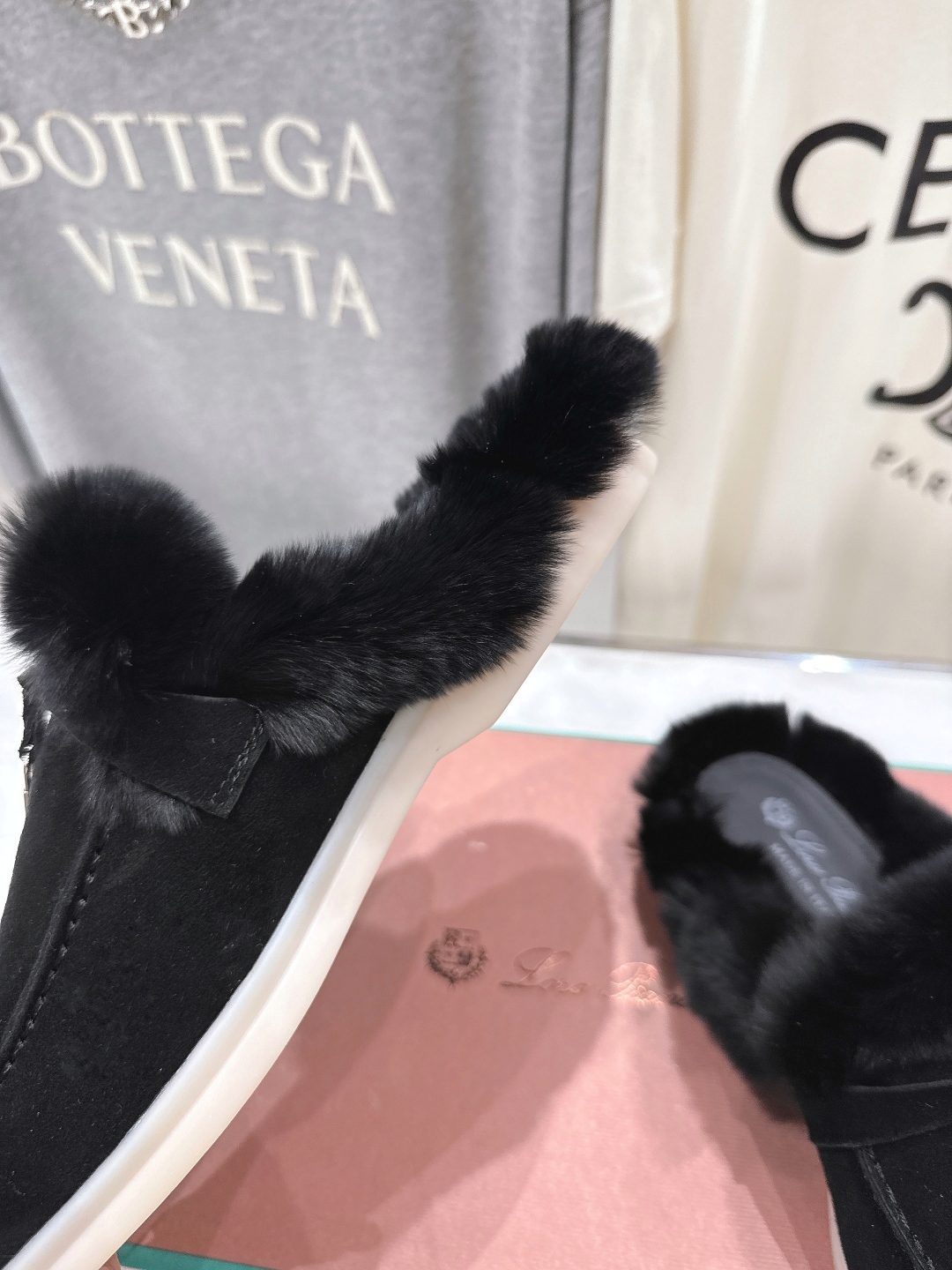 顶级出厂 升级版兔毛  男码+10
  Loro Piana* LP万年经典款乐福鞋 简约时尚 脚感超级