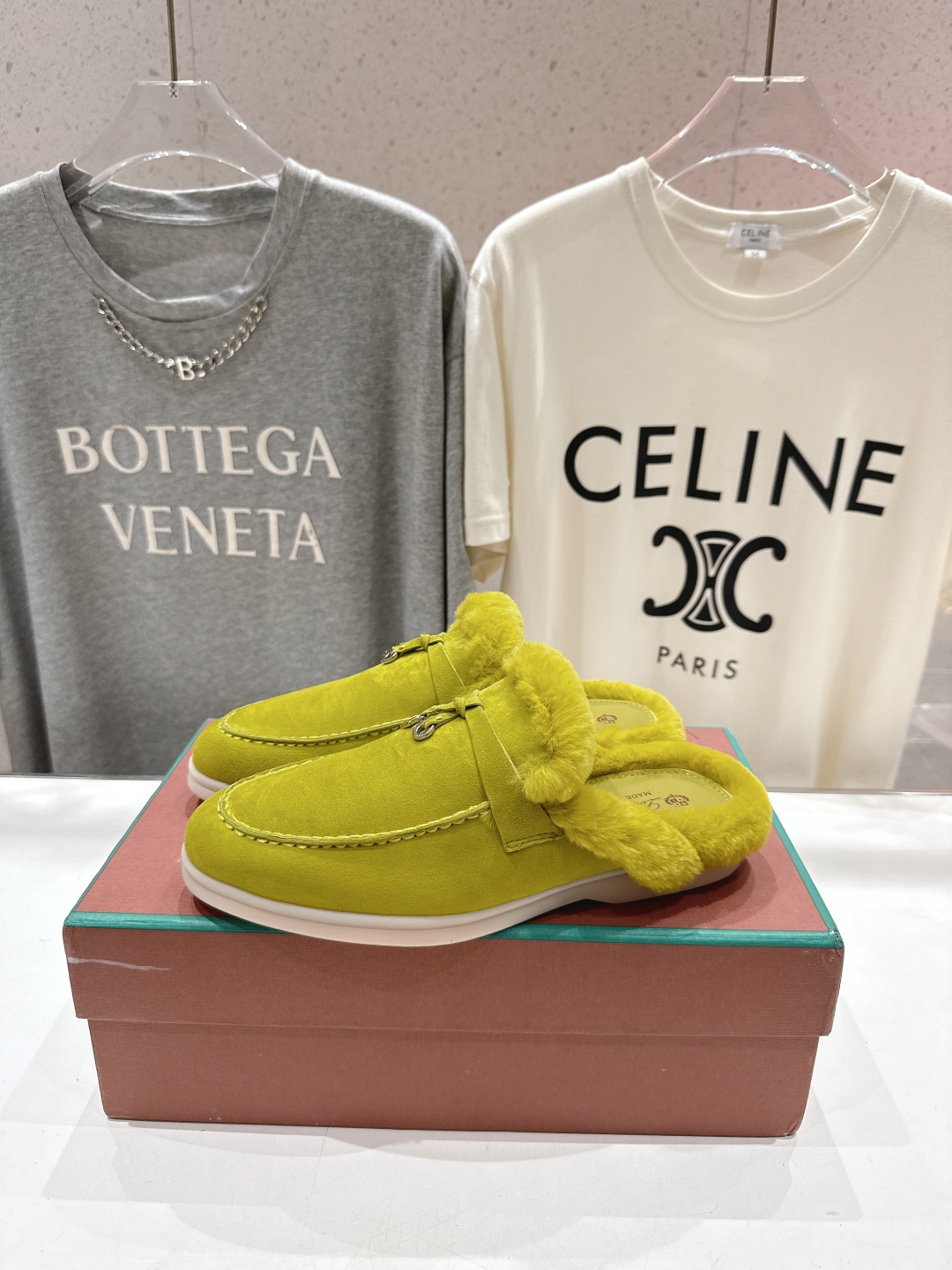 顶级出厂 升级版兔毛  男码+10
  Loro Piana* LP万年经典款乐福鞋 简约时尚 脚感超级