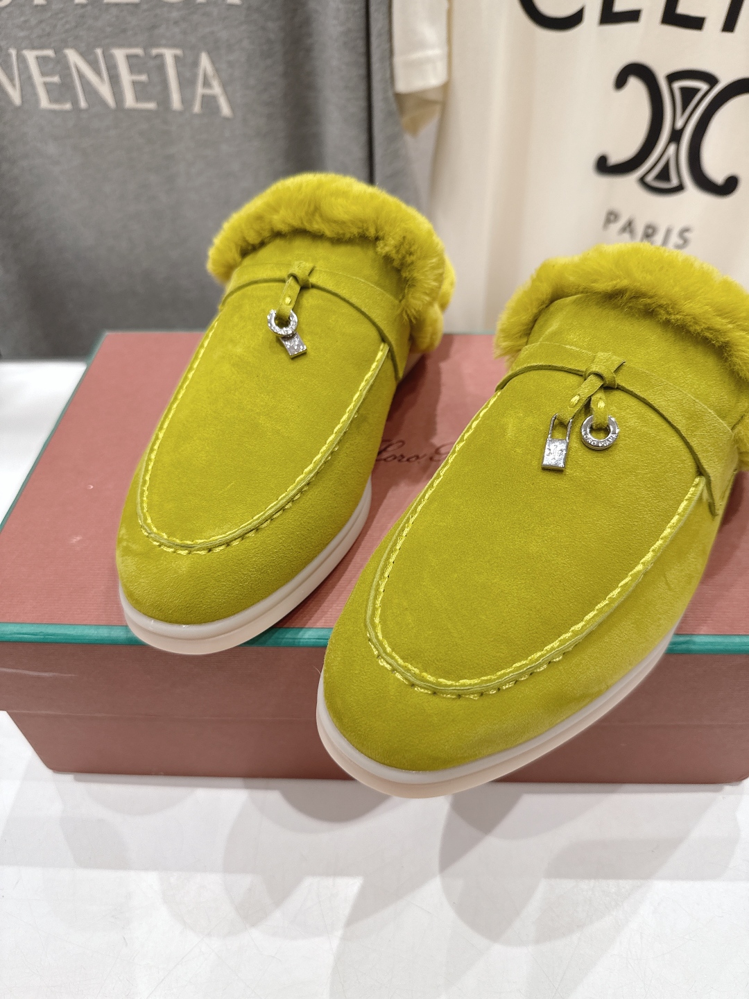 顶级出厂 升级版兔毛  男码+10
  Loro Piana* LP万年经典款乐福鞋 简约时尚 脚感超级