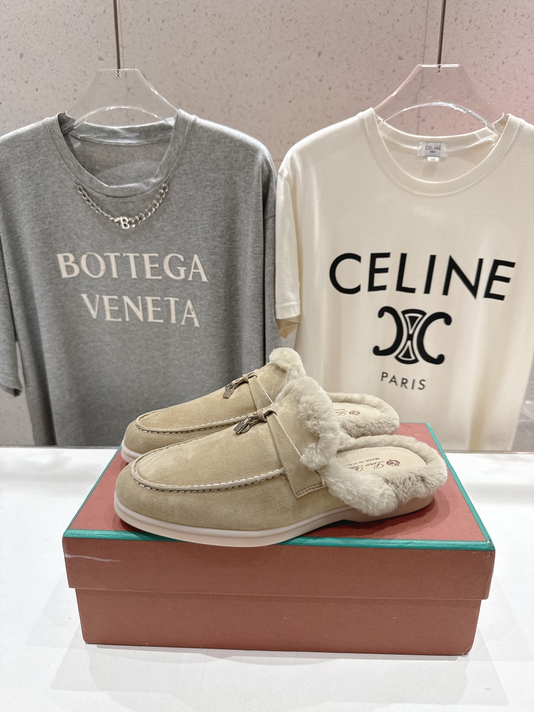 顶级出厂 升级版兔毛  男码+10
  Loro Piana* LP万年经典款乐福鞋 简约时尚 脚感超级
