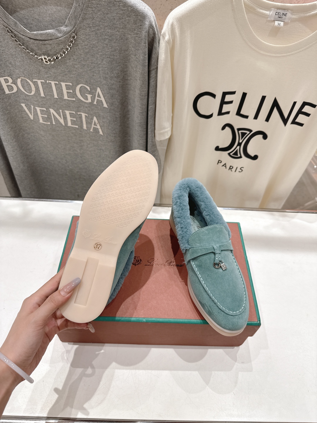 顶级出厂 升级版兔毛  男码+10
  Loro Piana* LP万年经典款乐福鞋 简约时尚 脚感超级