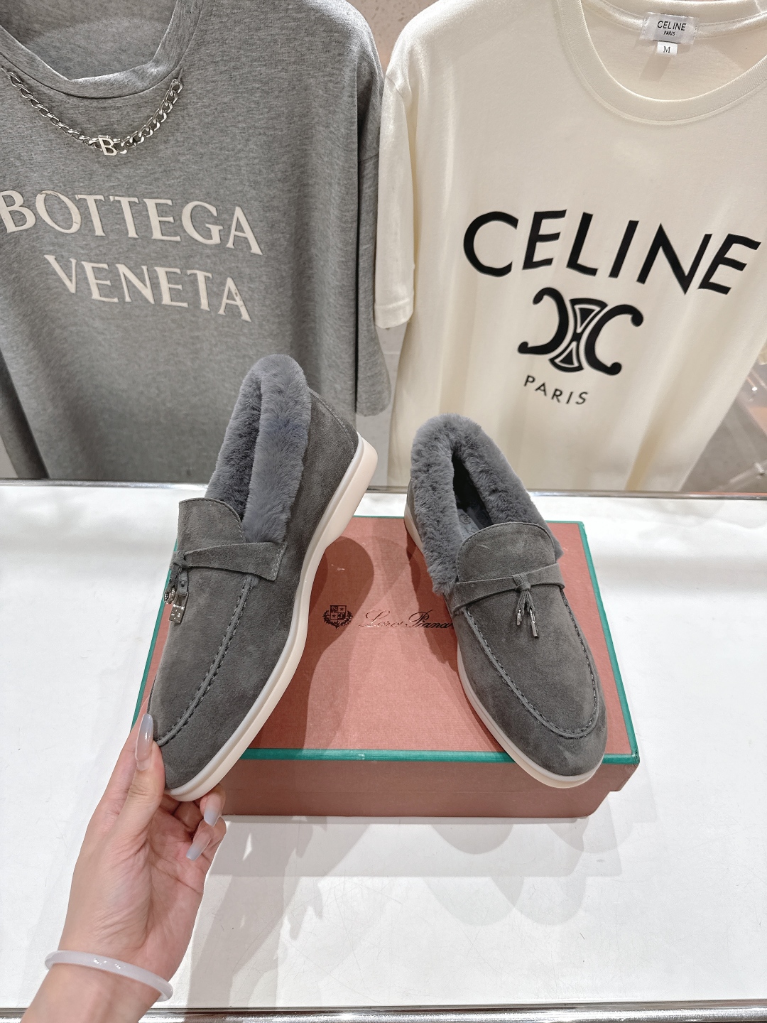 顶级出厂 升级版兔毛  男码+10
  Loro Piana* LP万年经典款乐福鞋 简约时尚 脚感超级
