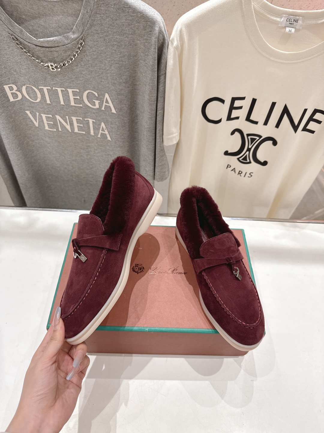顶级出厂 升级版兔毛  男码+10
  Loro Piana* LP万年经典款乐福鞋 简约时尚 脚感超级