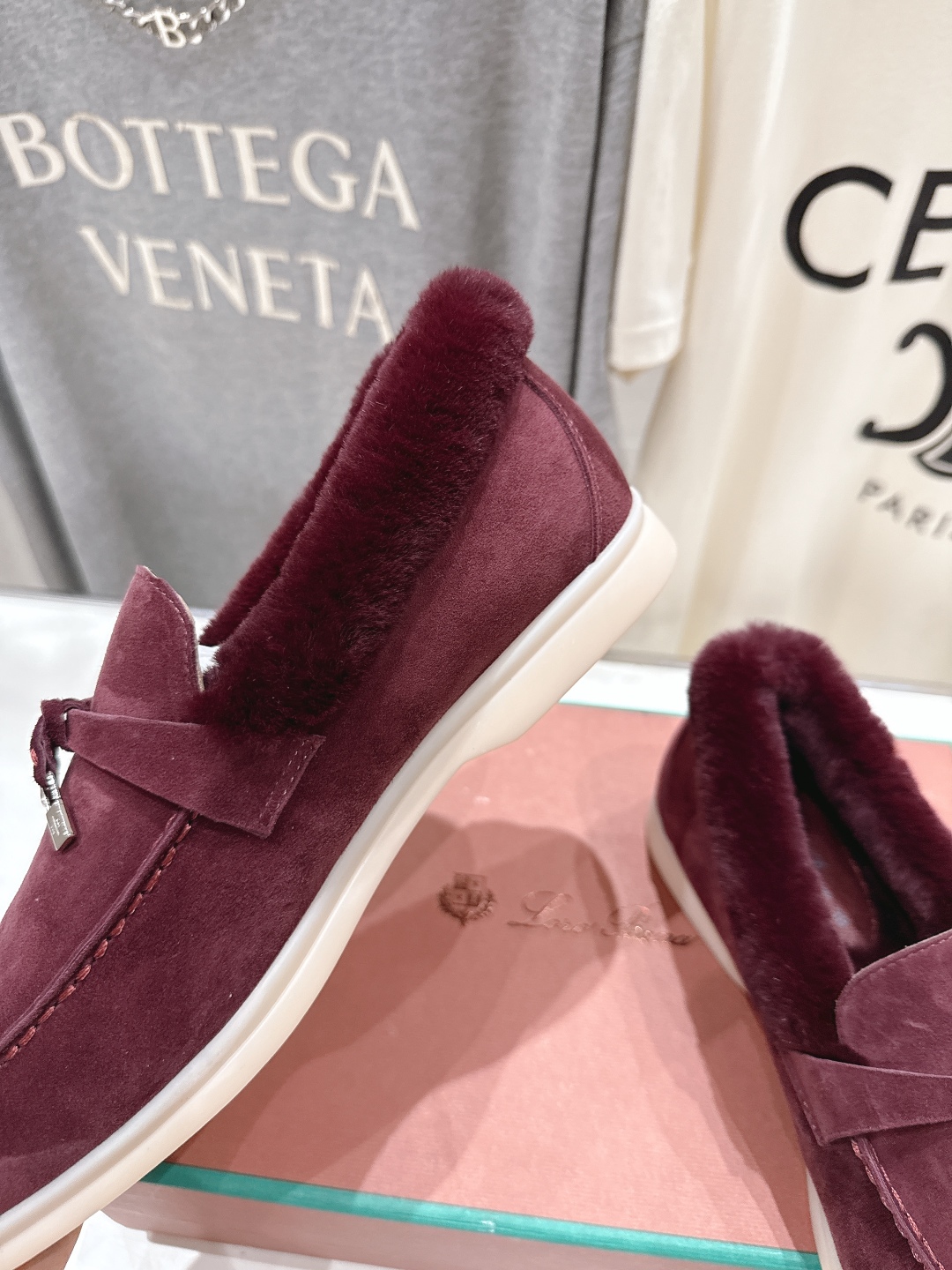 顶级出厂 升级版兔毛  男码+10
  Loro Piana* LP万年经典款乐福鞋 简约时尚 脚感超级