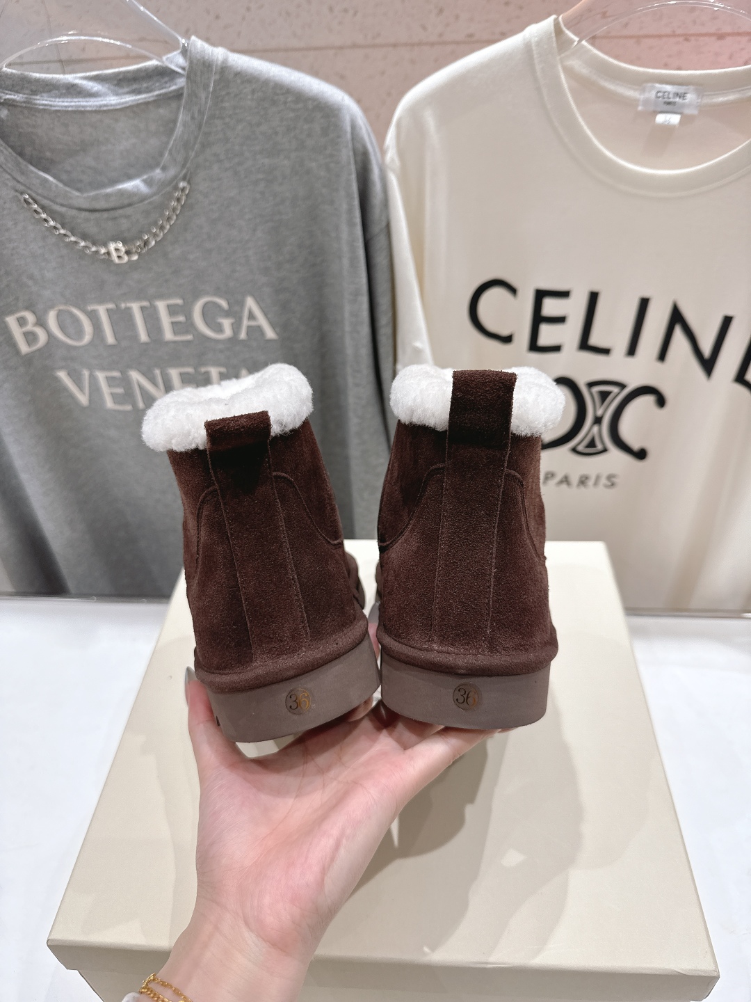 高版本出厂
  Brunello Cucinelli 新款BC秋冬保暖羊毛靴子短靴系列，市场高版本
BC