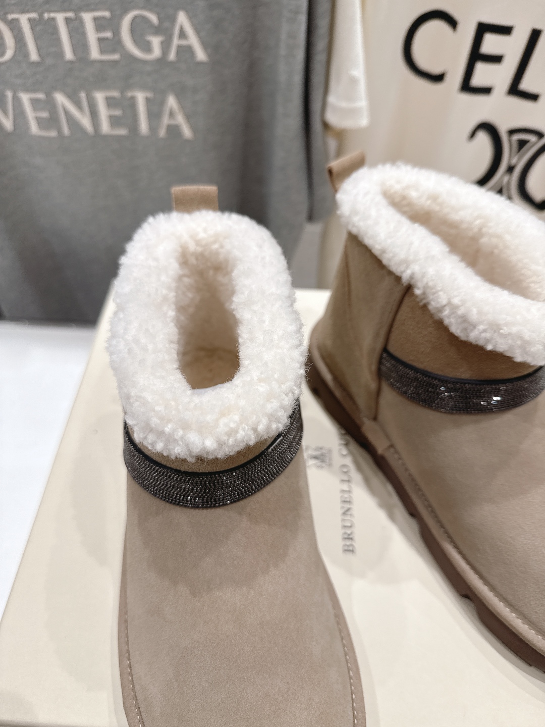 高版本出厂
  Brunello Cucinelli 新款BC秋冬保暖羊毛靴子短靴系列，市场高版本
BC