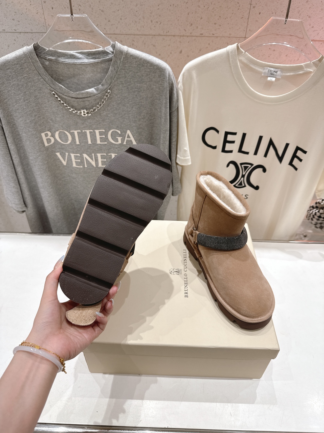 高版本出厂
  Brunello Cucinelli 新款BC秋冬保暖羊毛靴子短靴系列，市场高版本
BC