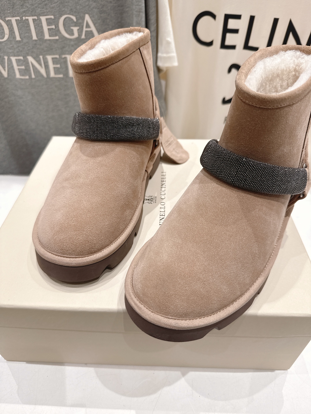 高版本出厂
  Brunello Cucinelli 新款BC秋冬保暖羊毛靴子短靴系列，市场高版本
BC