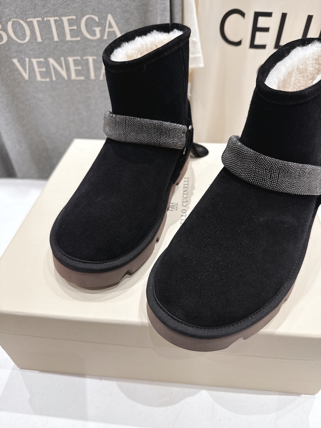 高版本出厂
  Brunello Cucinelli 新款BC秋冬保暖羊毛靴子短靴系列，市场高版本
BC