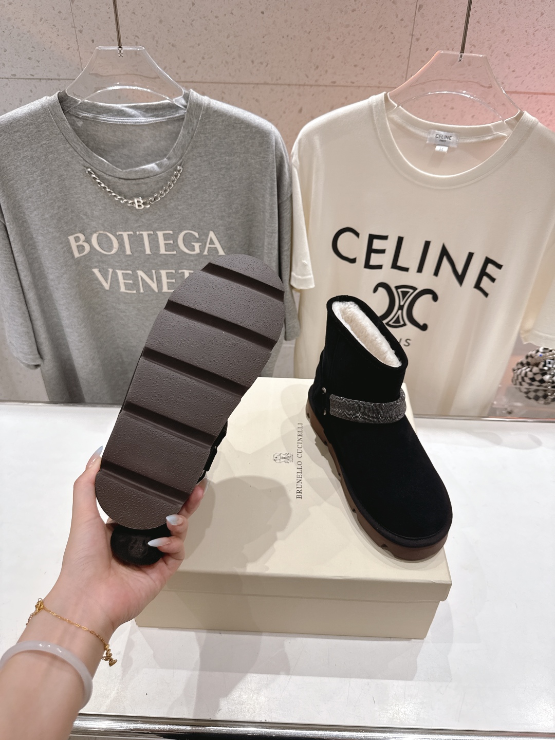 高版本出厂
  Brunello Cucinelli 新款BC秋冬保暖羊毛靴子短靴系列，市场高版本
BC