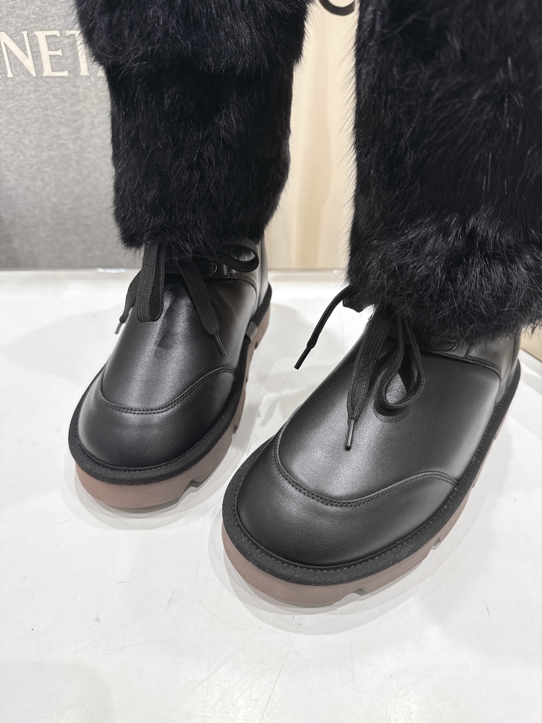 高版本出厂
  Brunello Cucinelli 新款BC秋冬保暖羊毛靴子长靴系列，市场高版本
BC