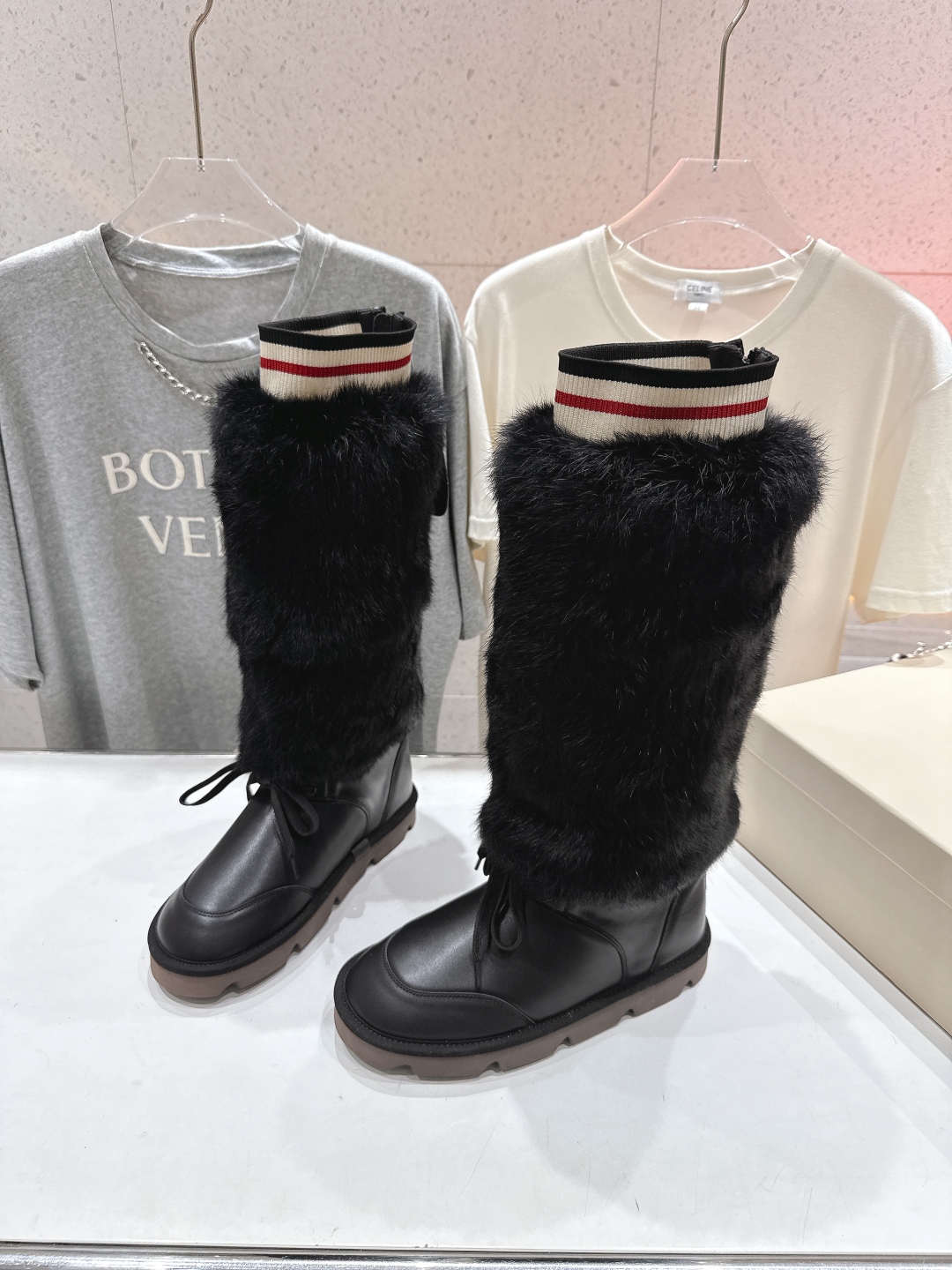 高版本出厂
  Brunello Cucinelli 新款BC秋冬保暖羊毛靴子长靴系列，市场高版本
BC