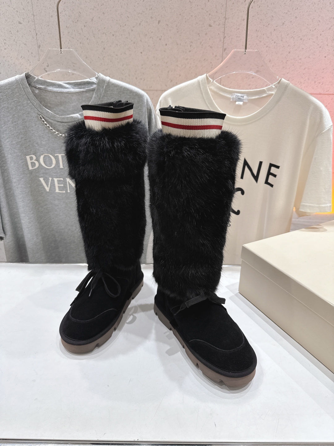 高版本出厂
  Brunello Cucinelli 新款BC秋冬保暖羊毛靴子长靴系列，市场高版本
BC