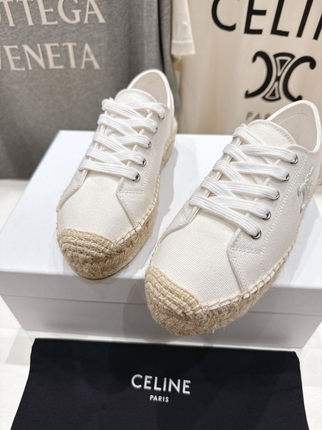 高版本出厂
 Celine*塞琳2025ss新款麻绳底渔夫鞋厚底系带休闲鞋帆布鞋，高级感十足
网红ins