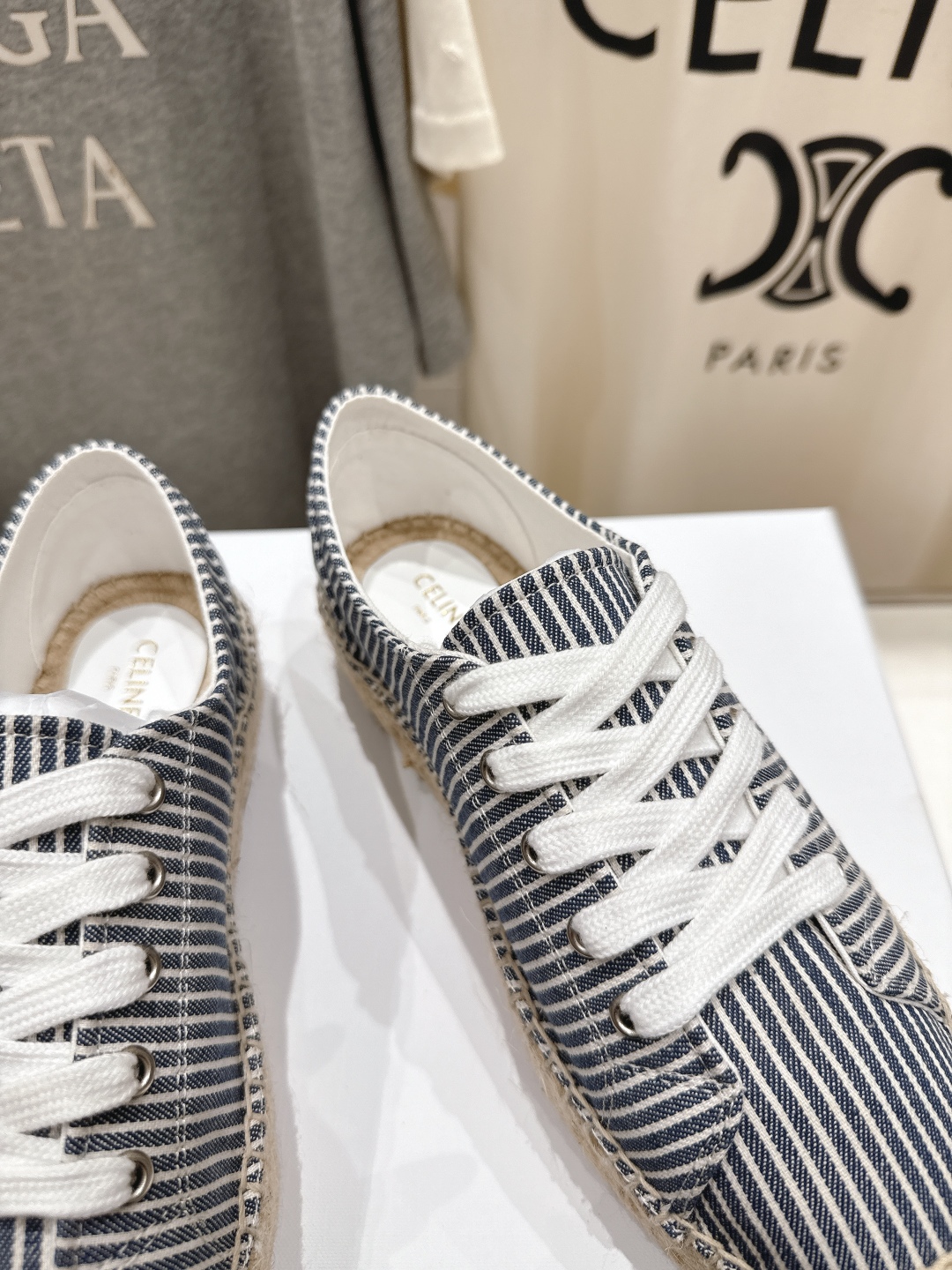 高版本出厂
 Celine*塞琳2025ss新款麻绳底渔夫鞋厚底系带休闲鞋帆布鞋，高级感十足
网红ins