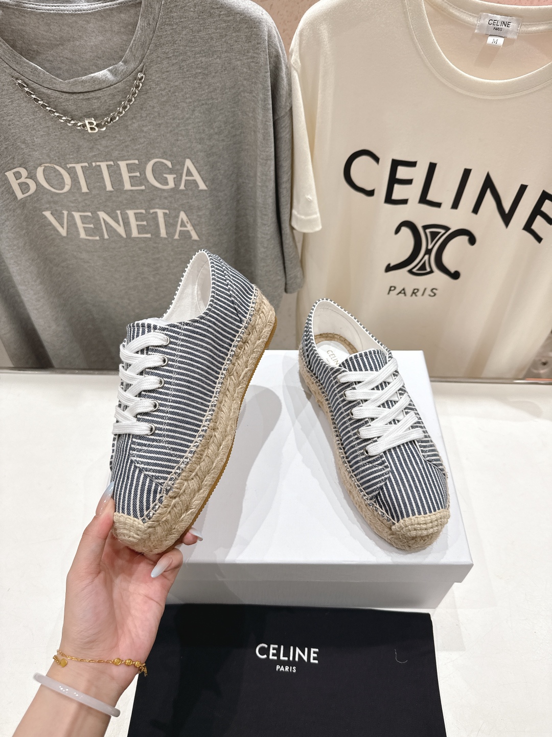 高版本出厂
 Celine*塞琳2025ss新款麻绳底渔夫鞋厚底系带休闲鞋帆布鞋，高级感十足
网红ins