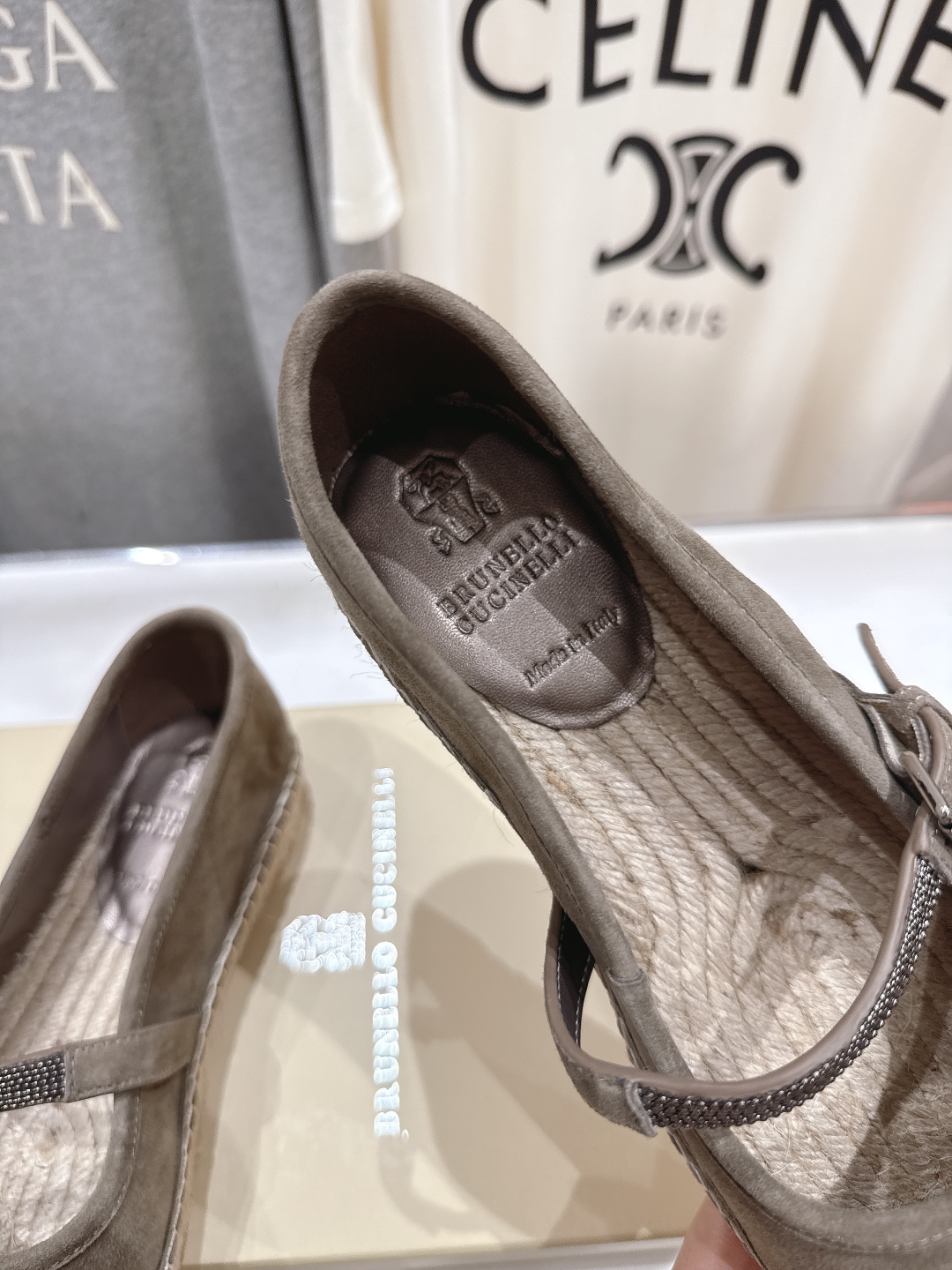 高版本出厂
   Brunello Cucinelli 新款BC麻绳底渔夫鞋系列，一脚蹬乐福鞋。网红推荐