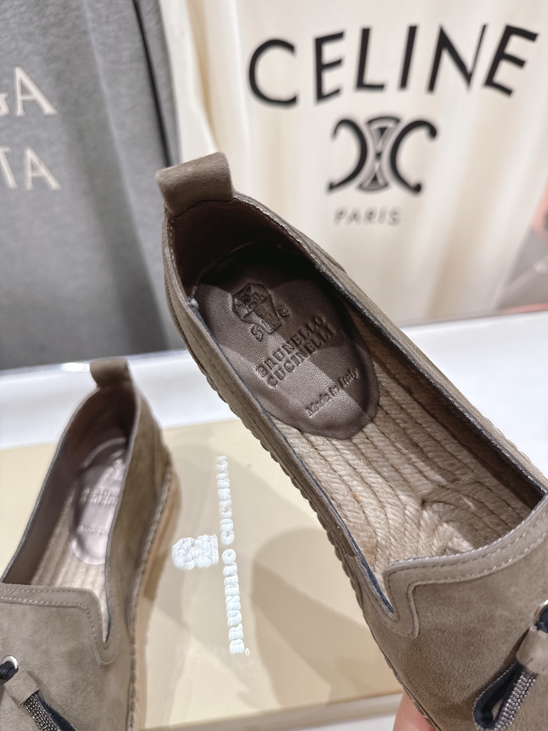 高版本出厂
   Brunello Cucinelli 新款BC麻绳底渔夫鞋系列，一脚蹬乐福鞋。网红推荐