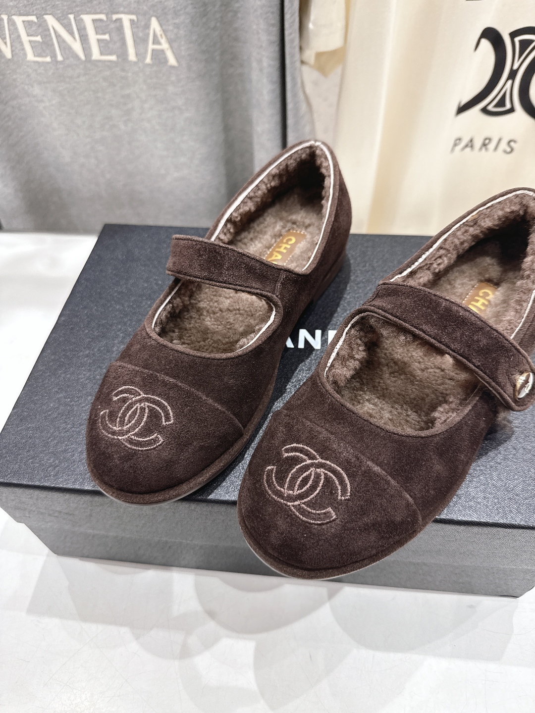 高版本出厂 Chanel.VintageF022 2025ss小香秋冬新款一脚蹬毛毛鞋玛丽珍乐福鞋休闲单