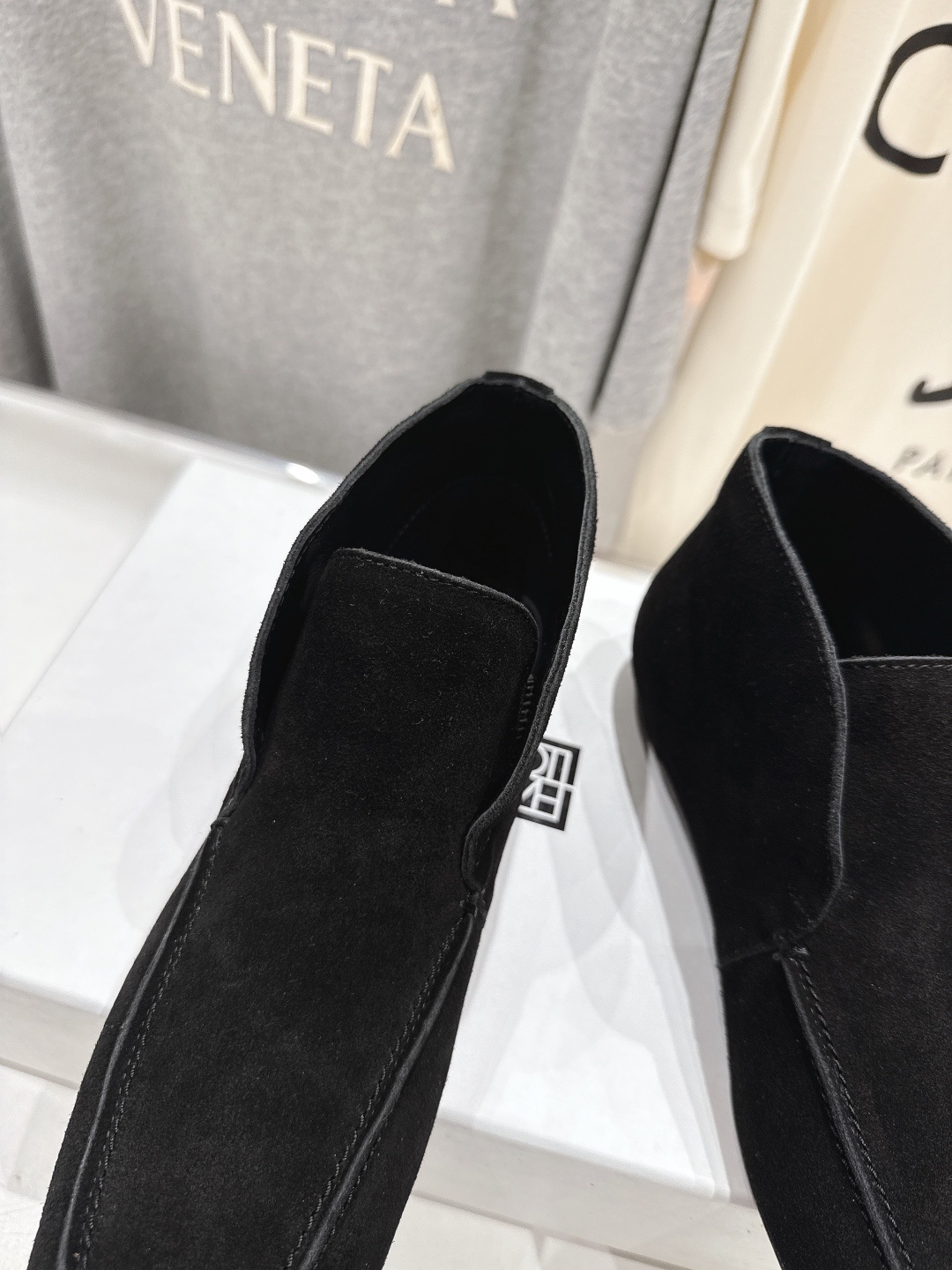高版本出厂 小众潮物❤️Toteme 2025ss新款单鞋!正品购入打版开发.#.版型绝美~不挑任何腿型