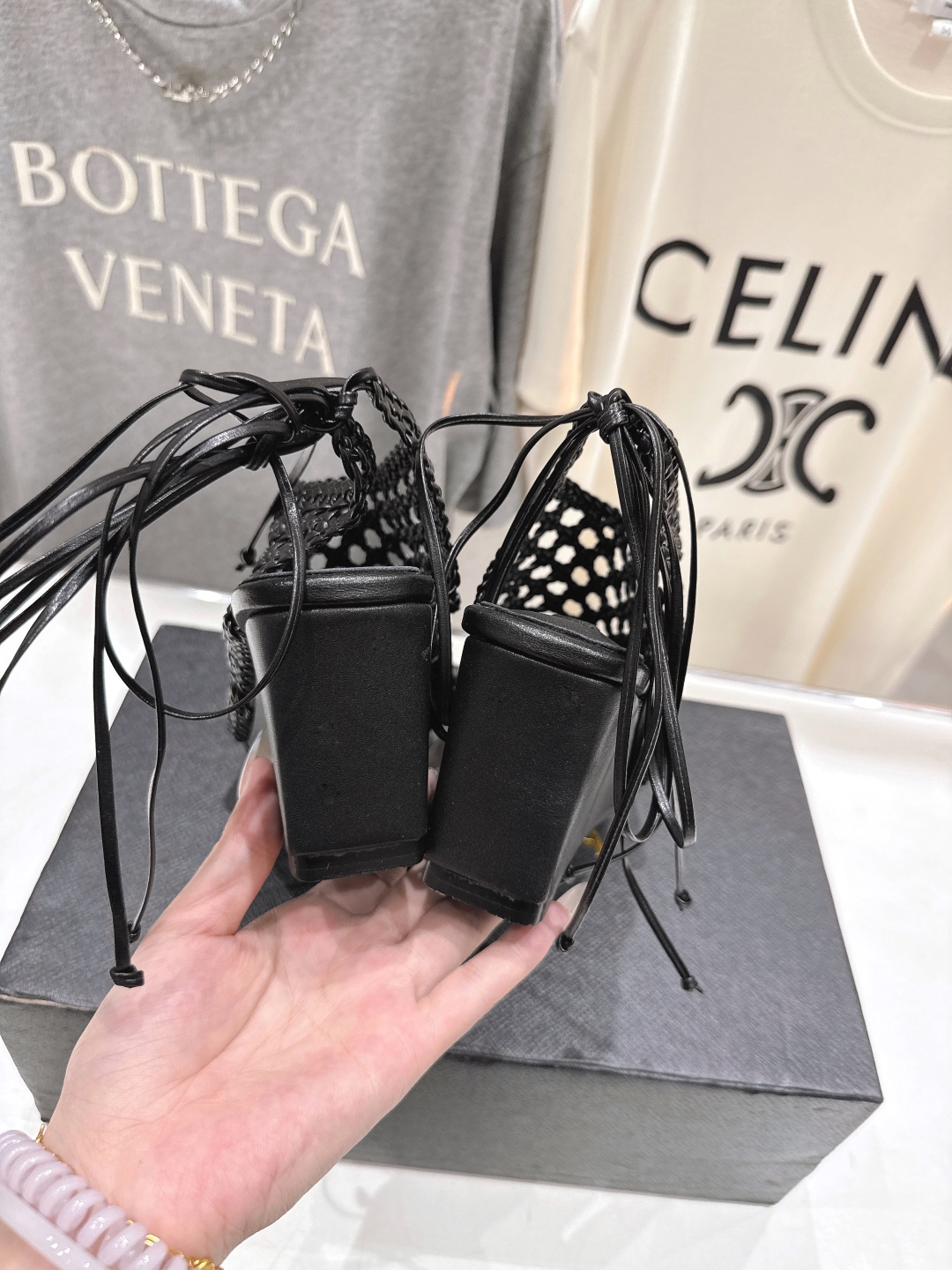高版本出厂 独家新品 Alaia 阿莱亚25ss/ 走秀款厚底坡跟网面鞋凉鞋 最近超火的一款网面鞋章小蕙