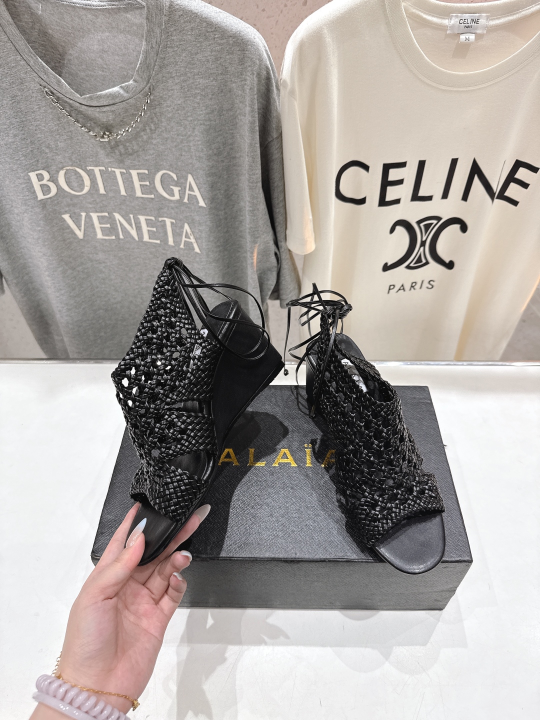 高版本出厂 独家新品 Alaia 阿莱亚25ss/ 走秀款厚底坡跟网面鞋凉鞋 最近超火的一款网面鞋章小蕙