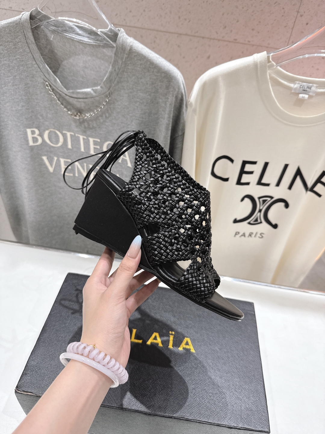 高版本出厂 独家新品 Alaia 阿莱亚25ss/ 走秀款厚底坡跟网面鞋凉鞋 最近超火的一款网面鞋章小蕙