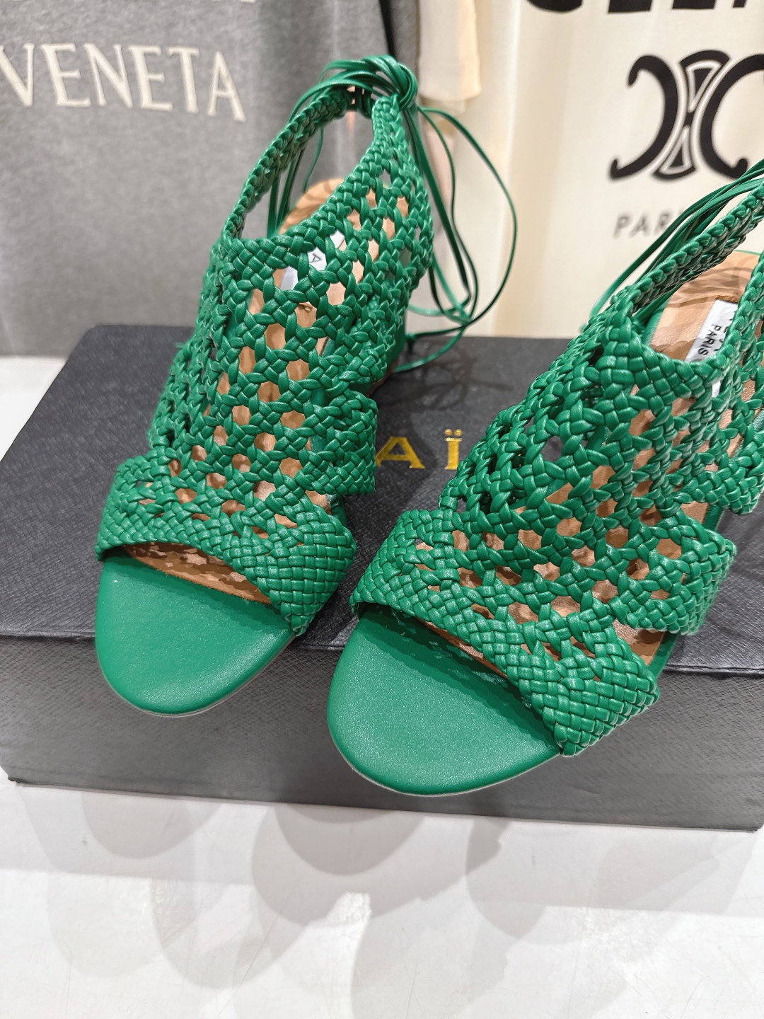 高版本出厂 独家新品 Alaia 阿莱亚25ss/ 走秀款厚底坡跟网面鞋凉鞋 最近超火的一款网面鞋章小蕙