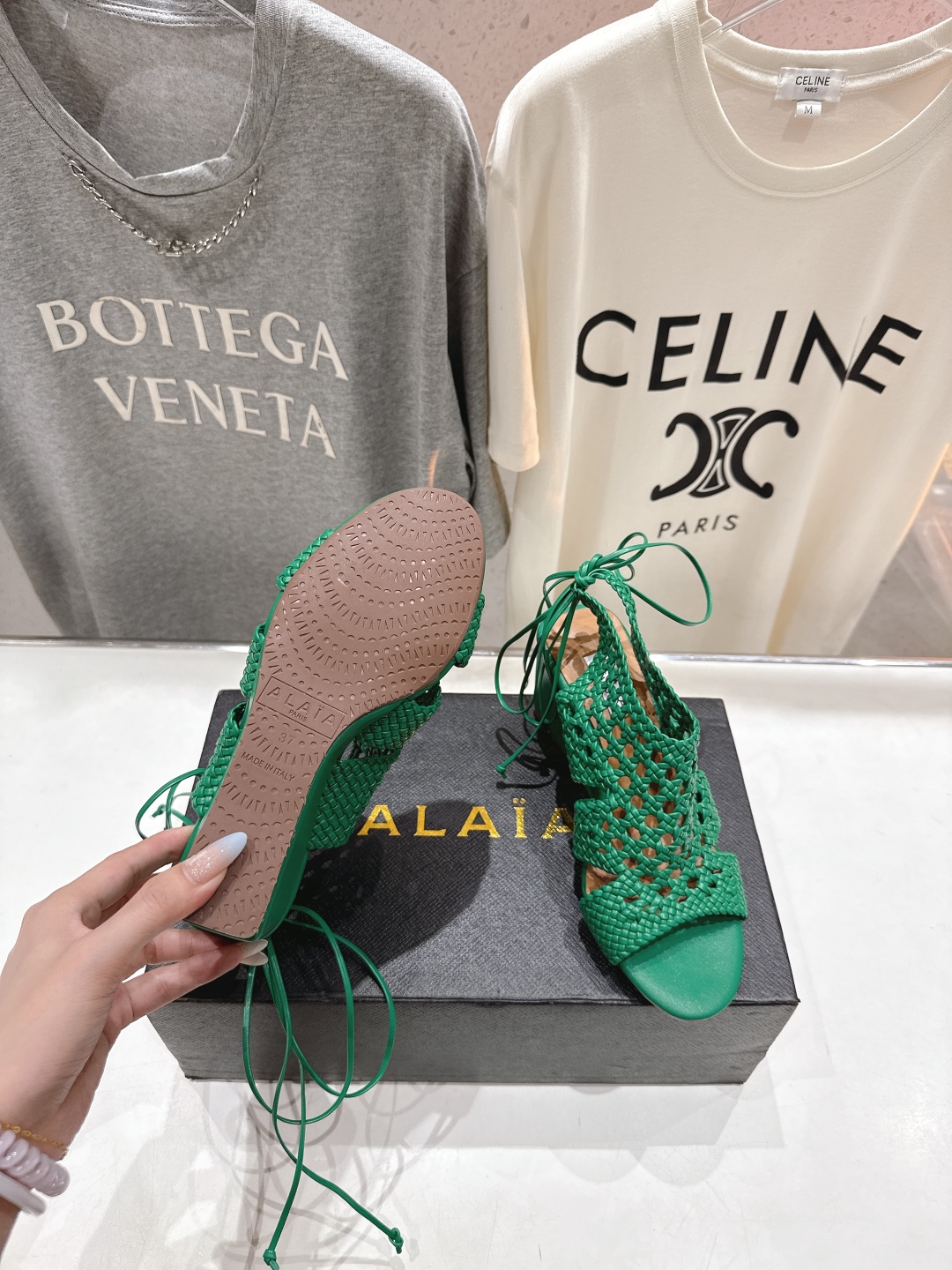 高版本出厂 独家新品 Alaia 阿莱亚25ss/ 走秀款厚底坡跟网面鞋凉鞋 最近超火的一款网面鞋章小蕙