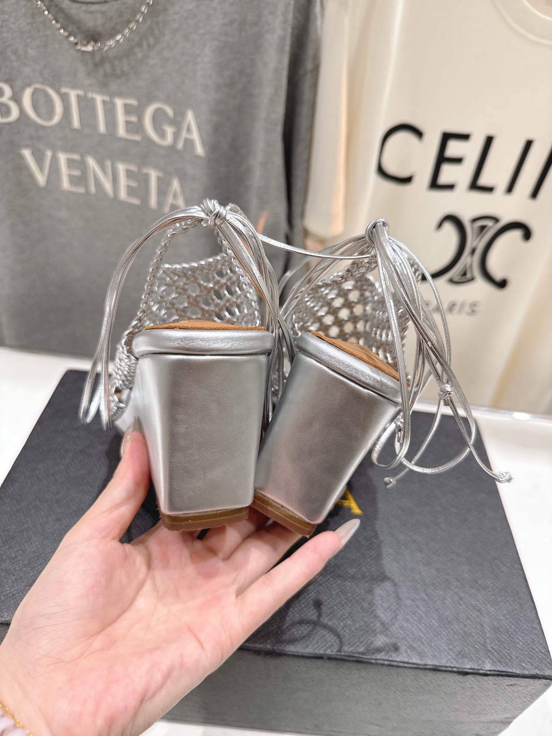 高版本出厂 独家新品 Alaia 阿莱亚25ss/ 走秀款厚底坡跟网面鞋凉鞋 最近超火的一款网面鞋章小蕙