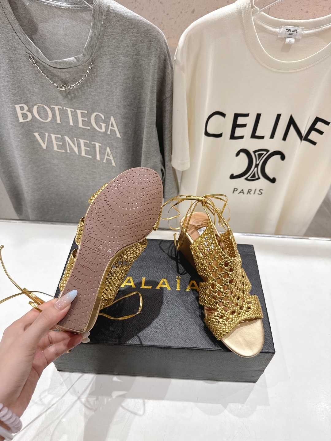 高版本出厂 独家新品 Alaia 阿莱亚25ss/ 走秀款厚底坡跟网面鞋凉鞋 最近超火的一款网面鞋章小蕙