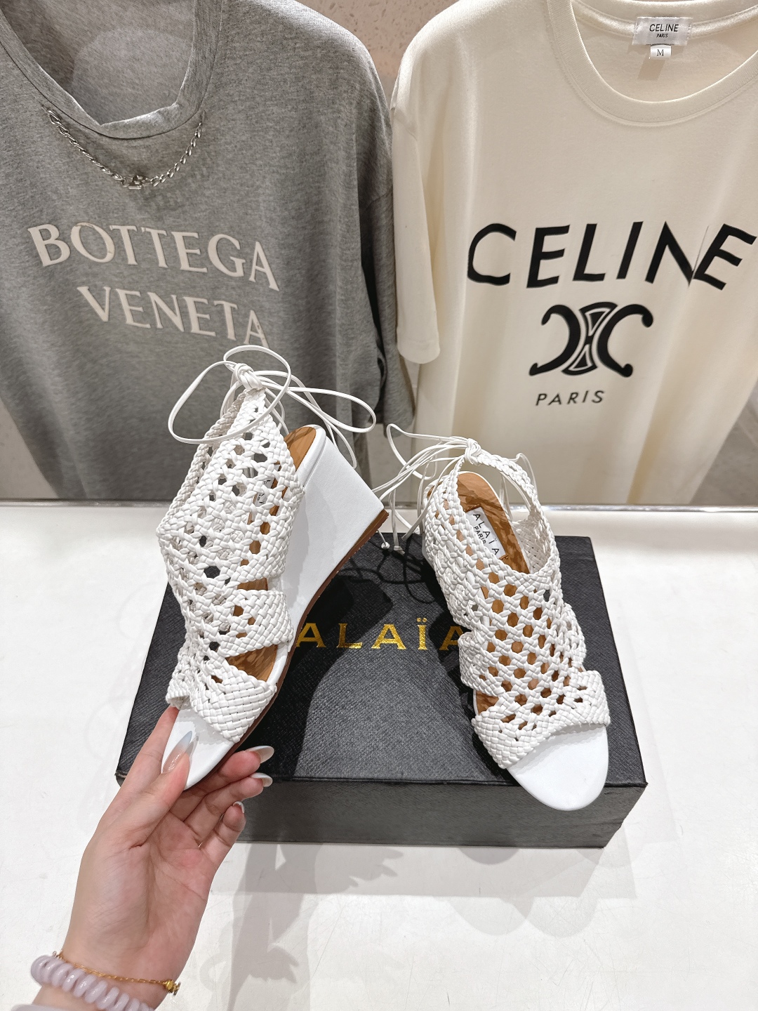 高版本出厂 独家新品 Alaia 阿莱亚25ss/ 走秀款厚底坡跟网面鞋凉鞋 最近超火的一款网面鞋章小蕙