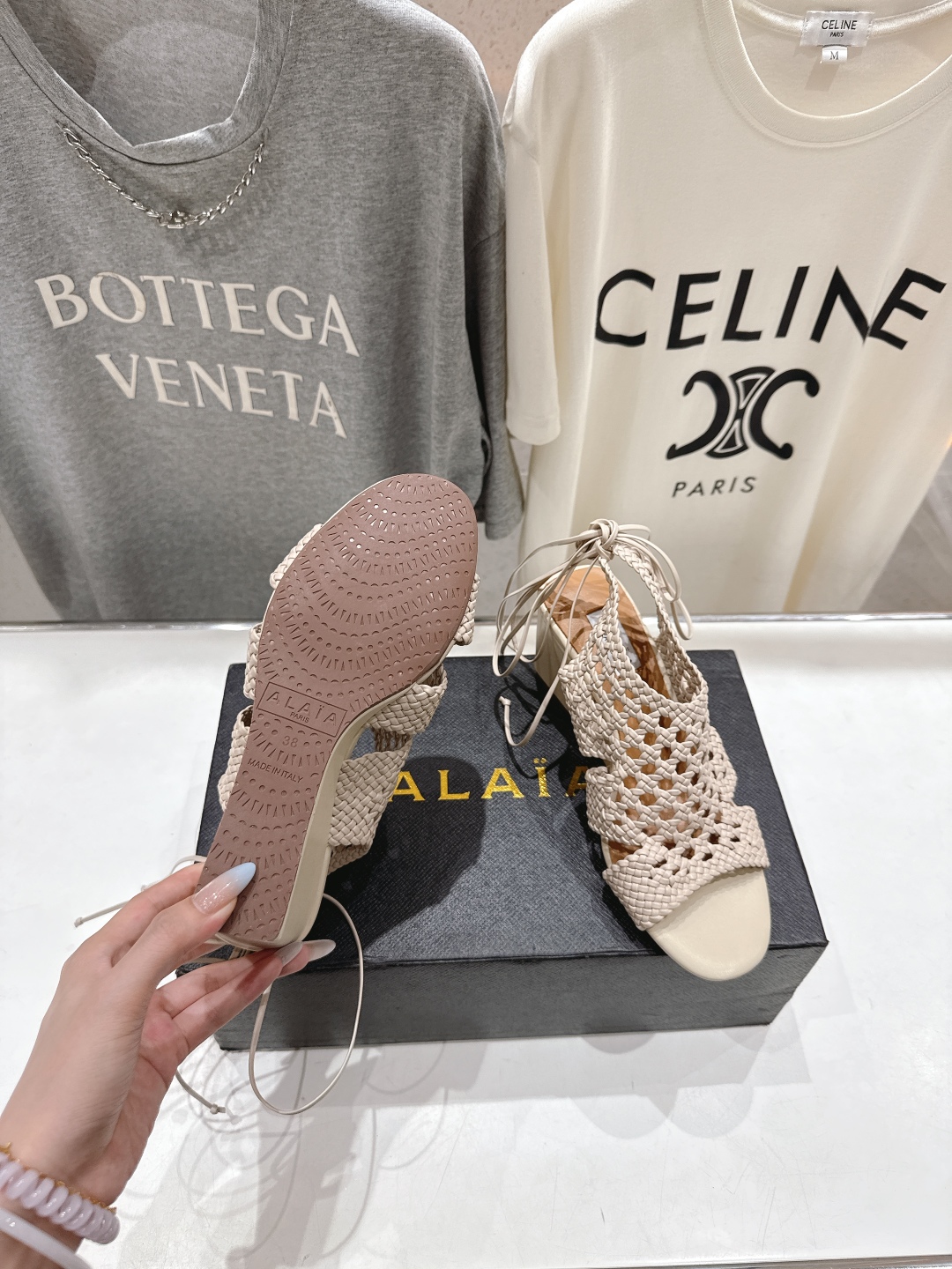高版本出厂 独家新品 Alaia 阿莱亚25ss/ 走秀款厚底坡跟网面鞋凉鞋 最近超火的一款网面鞋章小蕙
