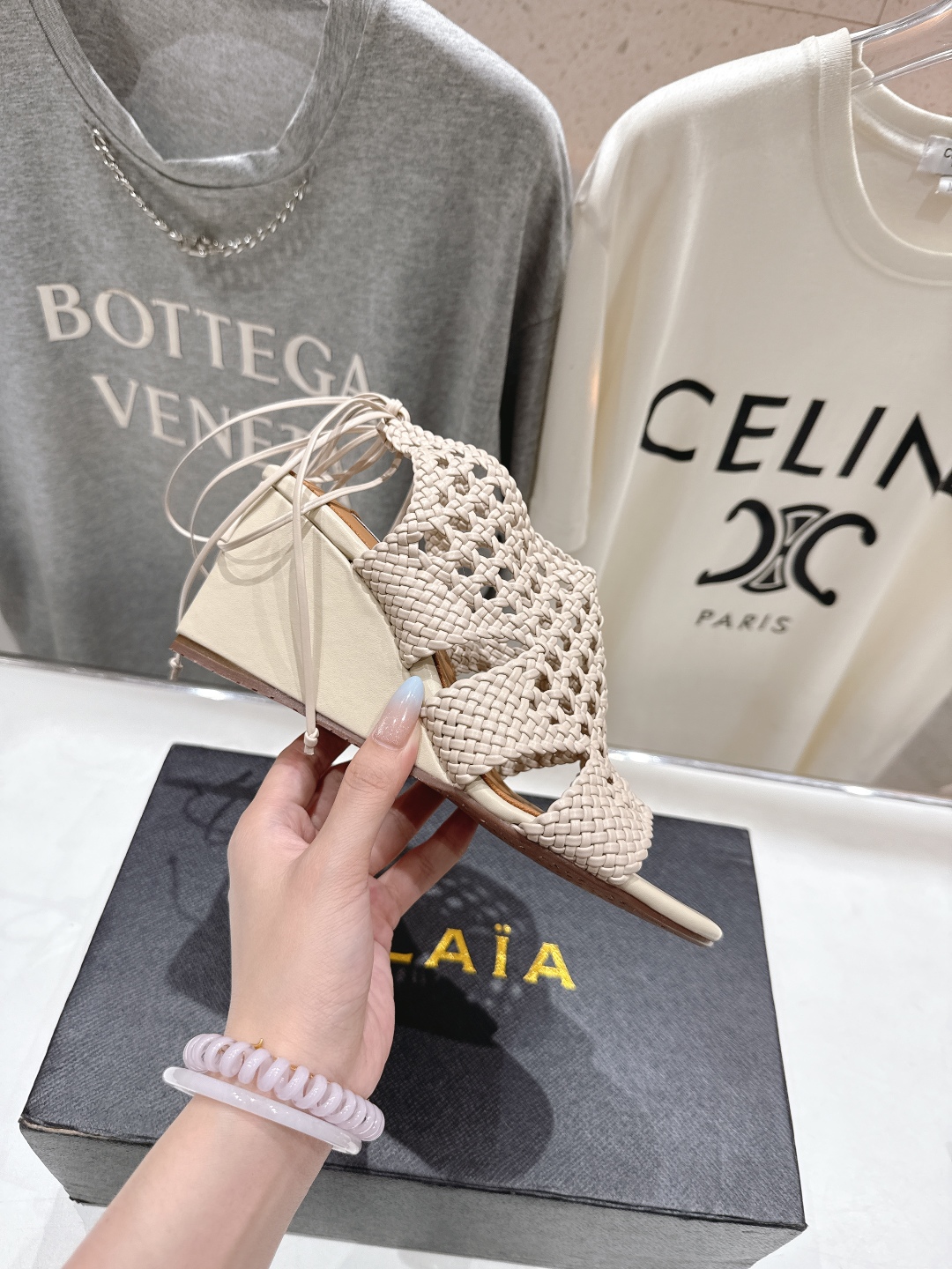 高版本出厂 独家新品 Alaia 阿莱亚25ss/ 走秀款厚底坡跟网面鞋凉鞋 最近超火的一款网面鞋章小蕙
