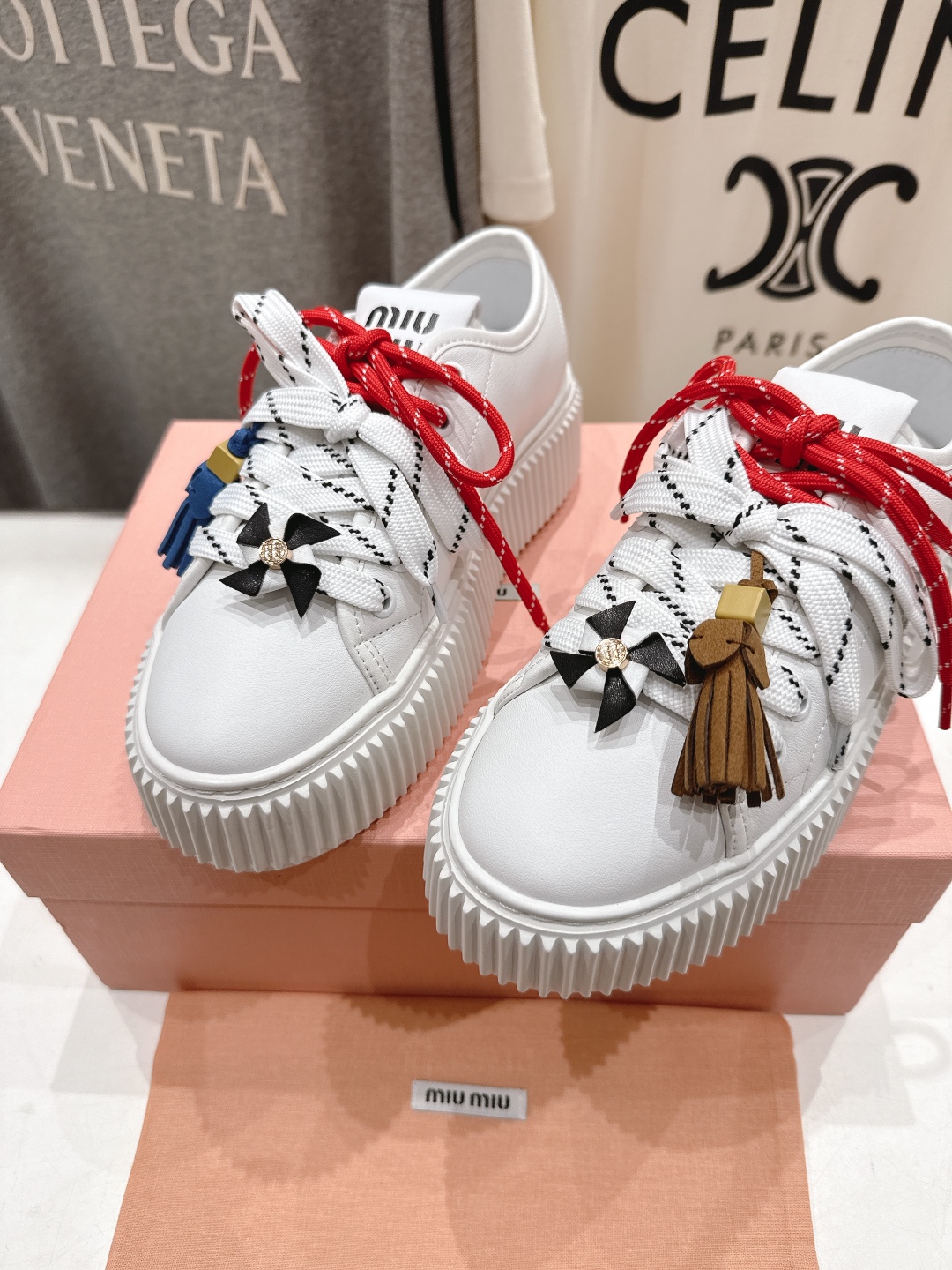 高版本出厂 MiuMiu/繆繆25ss new arrival F039～miu家2025ss走秀款系带