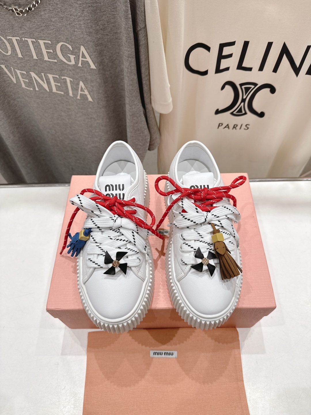 高版本出厂 MiuMiu/繆繆25ss new arrival F039～miu家2025ss走秀款系带