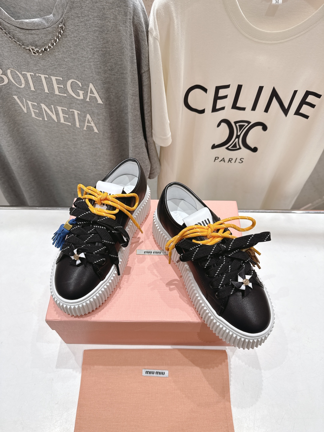 高版本出厂 MiuMiu/繆繆25ss new arrival F039～miu家2025ss走秀款系带