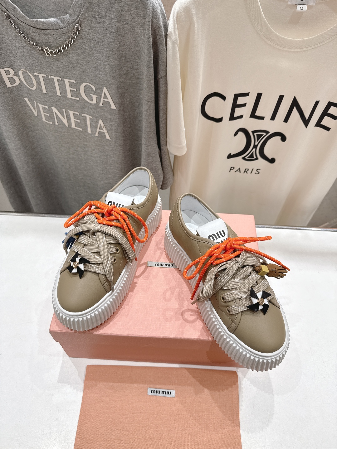 高版本出厂 MiuMiu/繆繆25ss new arrival F039～miu家2025ss走秀款系带