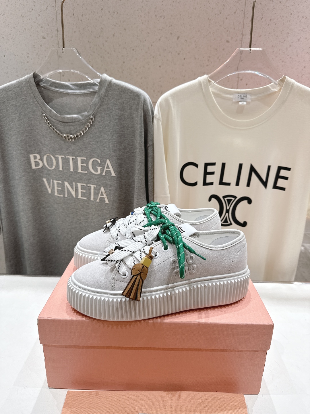 高版本出厂 MiuMiu/繆繆25ss new arrival F039～miu家2025ss走秀款系带