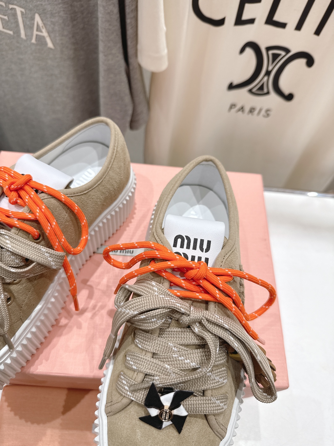高版本出厂 MiuMiu/繆繆25ss new arrival F039～miu家2025ss走秀款系带
