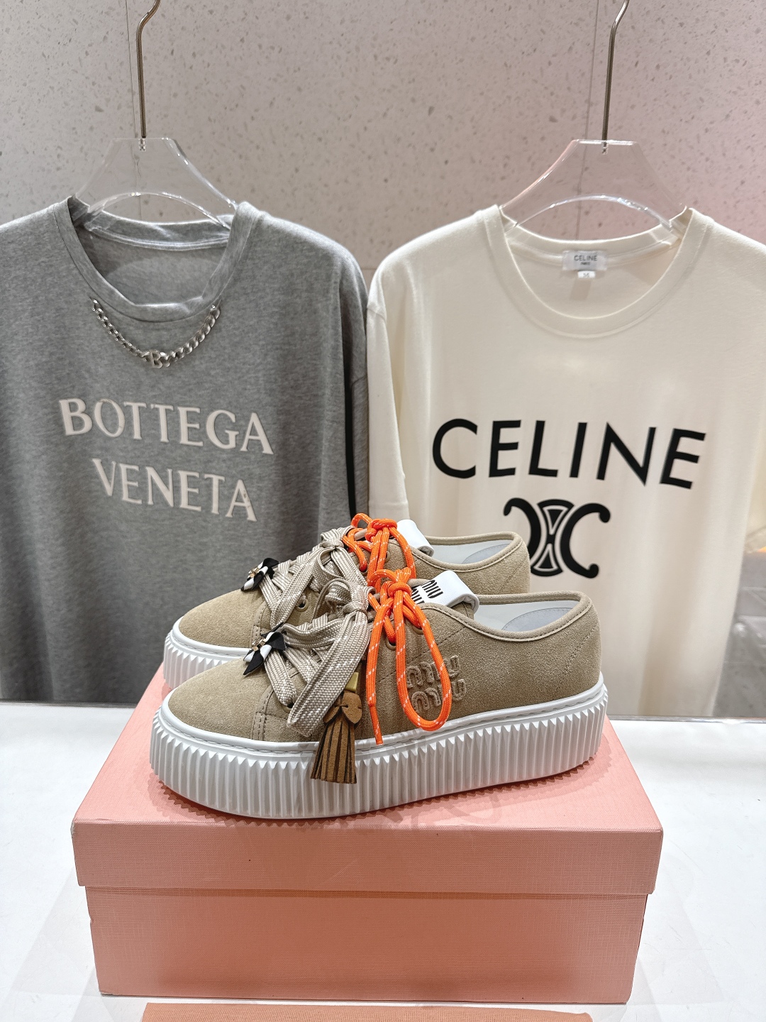 高版本出厂 MiuMiu/繆繆25ss new arrival F039～miu家2025ss走秀款系带