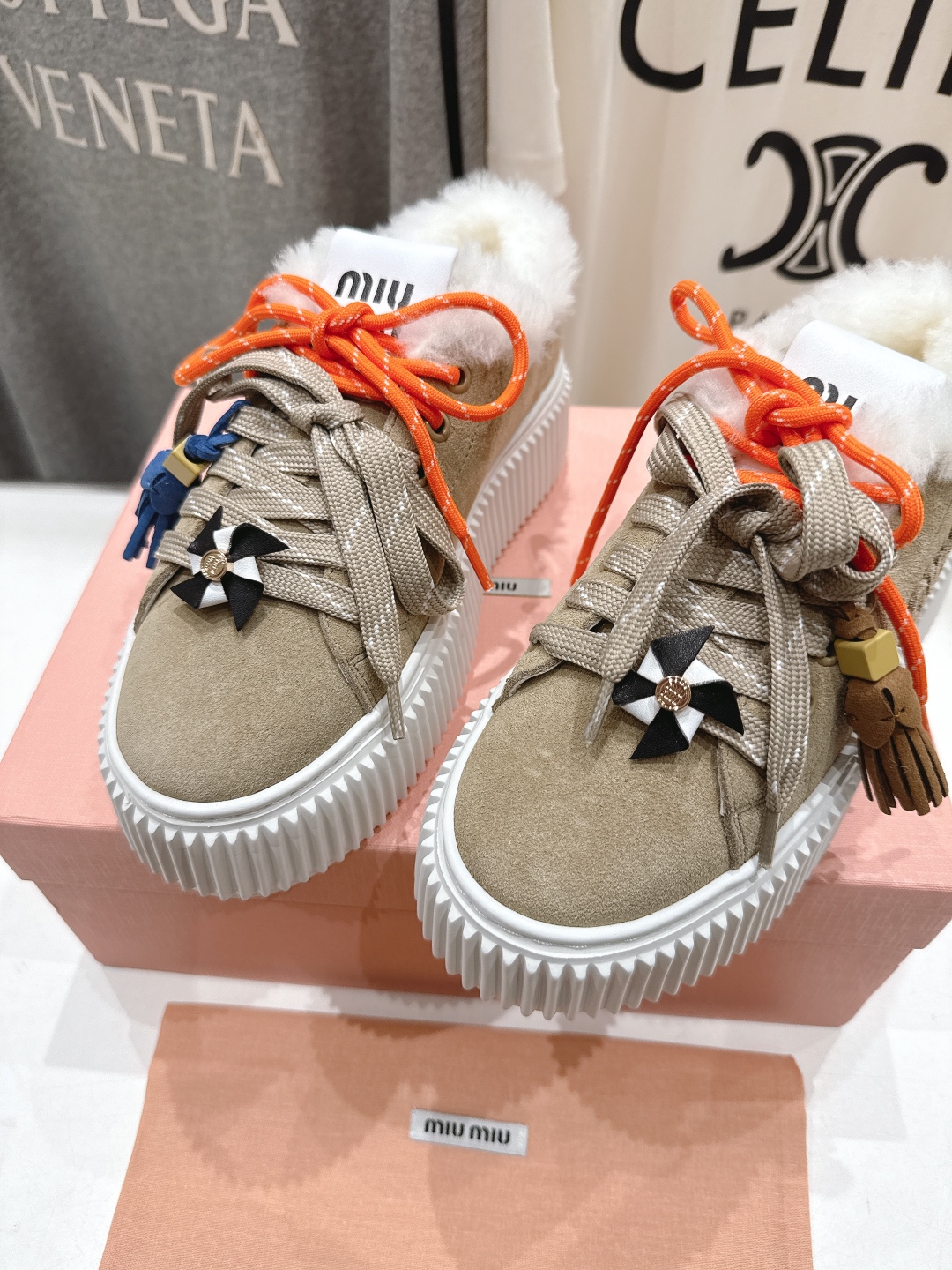 高版本出厂 毛里 MiuMiu/繆繆25ss new arrival F039～miu家新款系带厚底羊毛