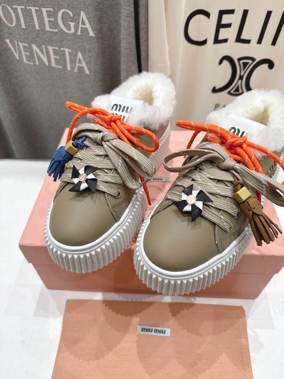 高版本出厂 毛里 MiuMiu/繆繆25ss new arrival F039～miu家新款系带厚底羊毛