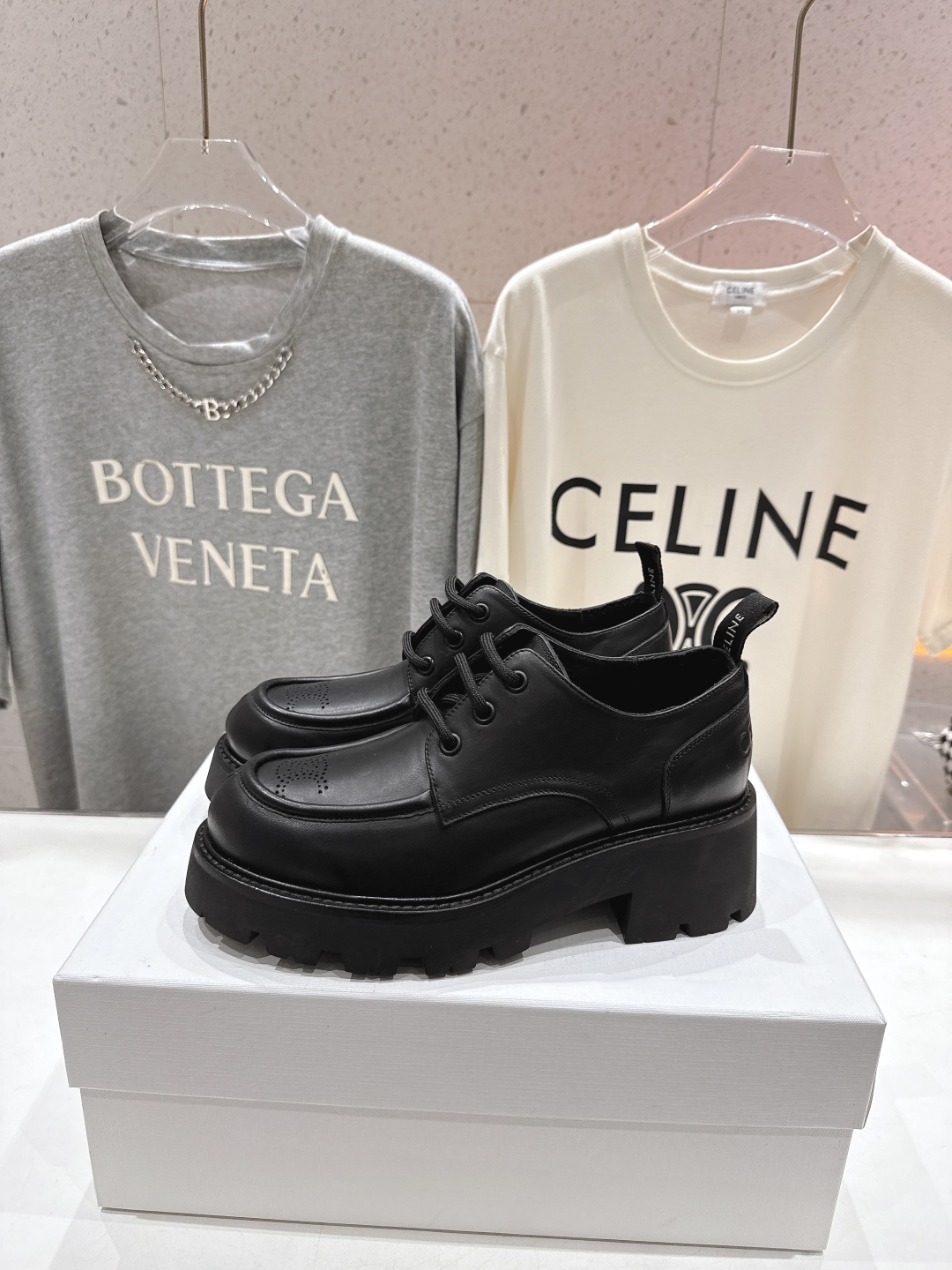 高版本出厂 CELINE*赛琳2025ss新款复古厚底乐福鞋休闲鞋网红爆款来袭！各大网红抢先体验、Cel