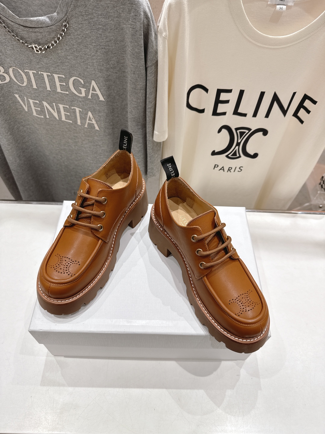 高版本出厂 CELINE*赛琳2025ss新款复古厚底乐福鞋休闲鞋网红爆款来袭！各大网红抢先体验、Cel