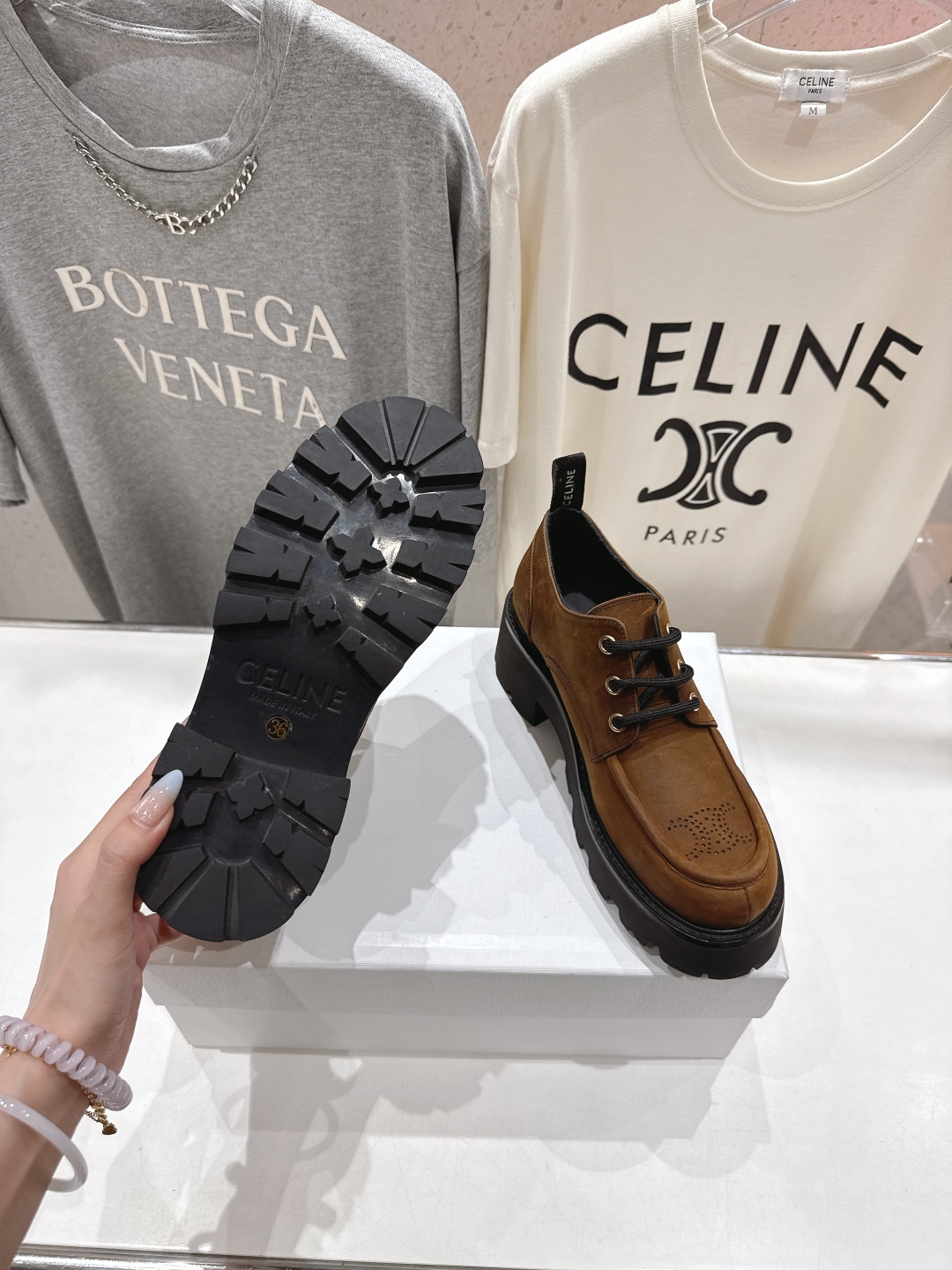 高版本出厂 CELINE*赛琳2025ss新款复古厚底乐福鞋休闲鞋网红爆款来袭！各大网红抢先体验、Cel
