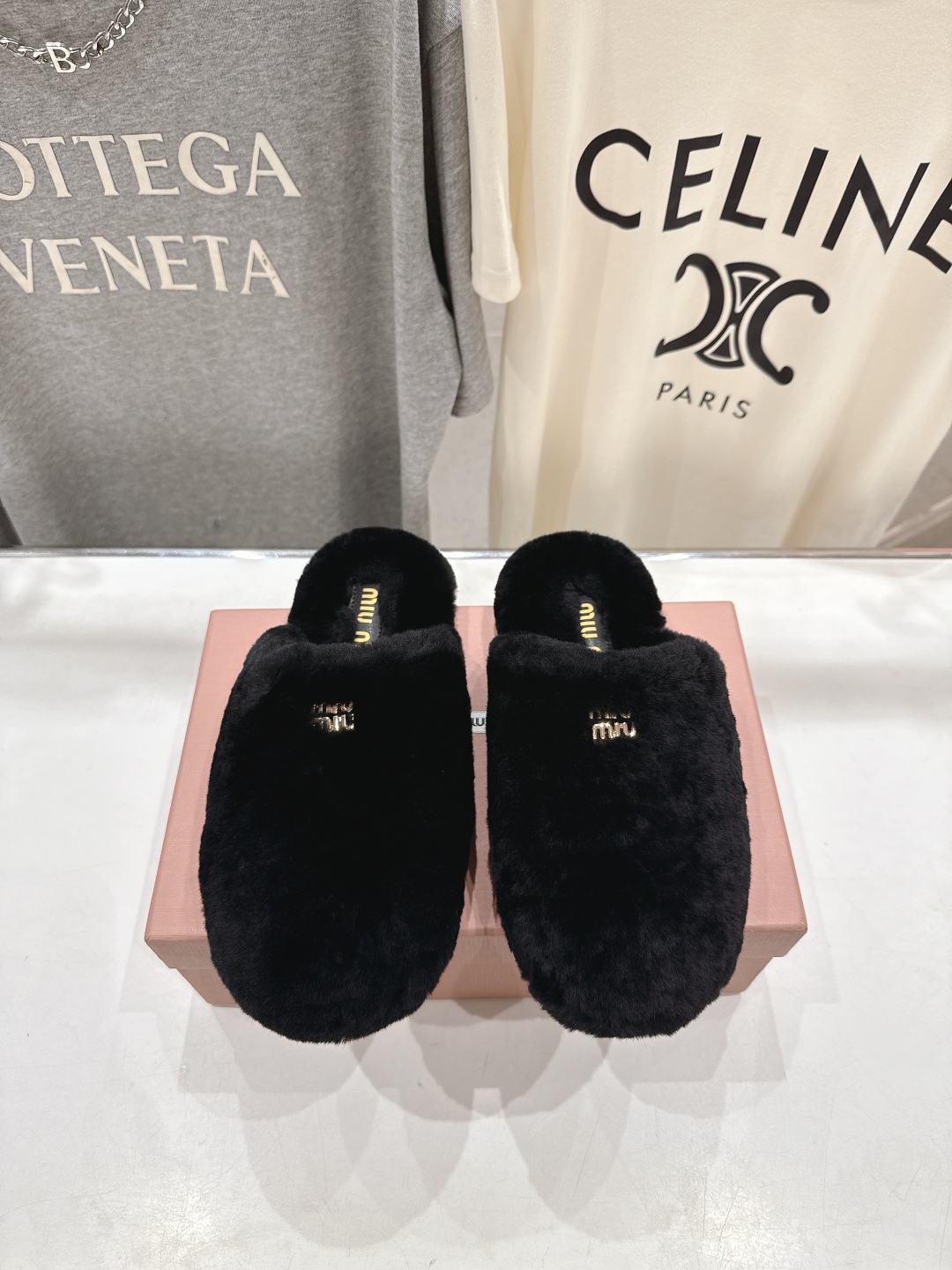 高版本出厂 MiuMiu/缪缪 2025ss秋冬新款勃肯包头毛毛拖鞋毛毛鞋缪缪又让我重新爱了它一次！这季